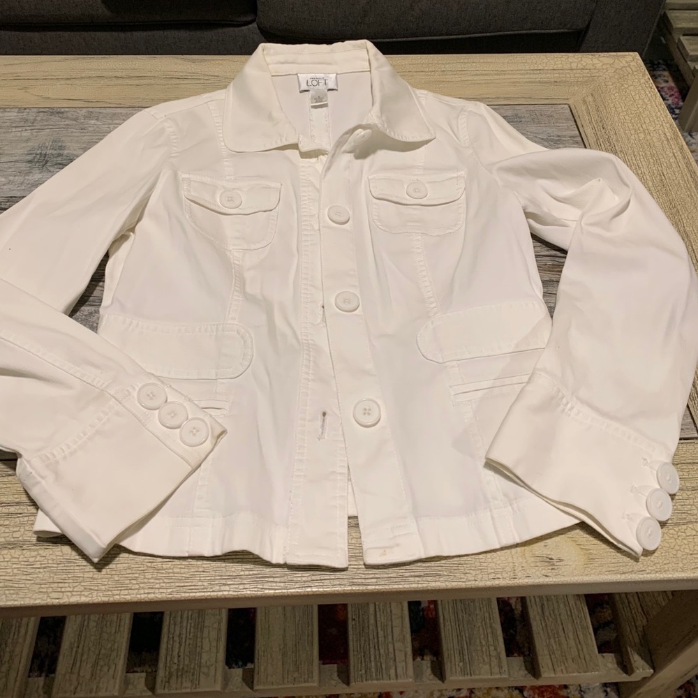 White Button Up Light Weight Loft Jacket - image 2
